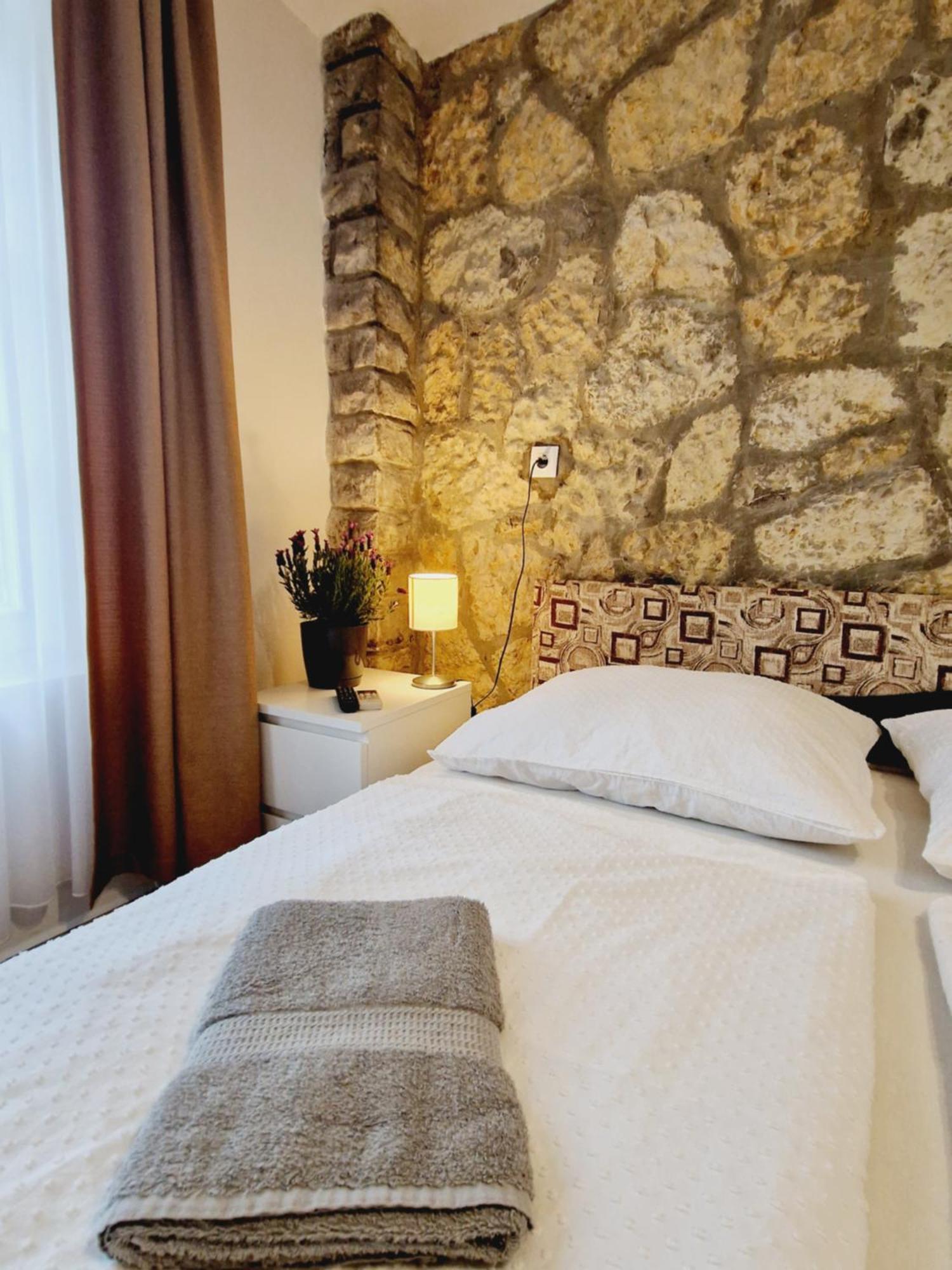 Balaton Apartman Fuered Balatonfüred Exterior foto