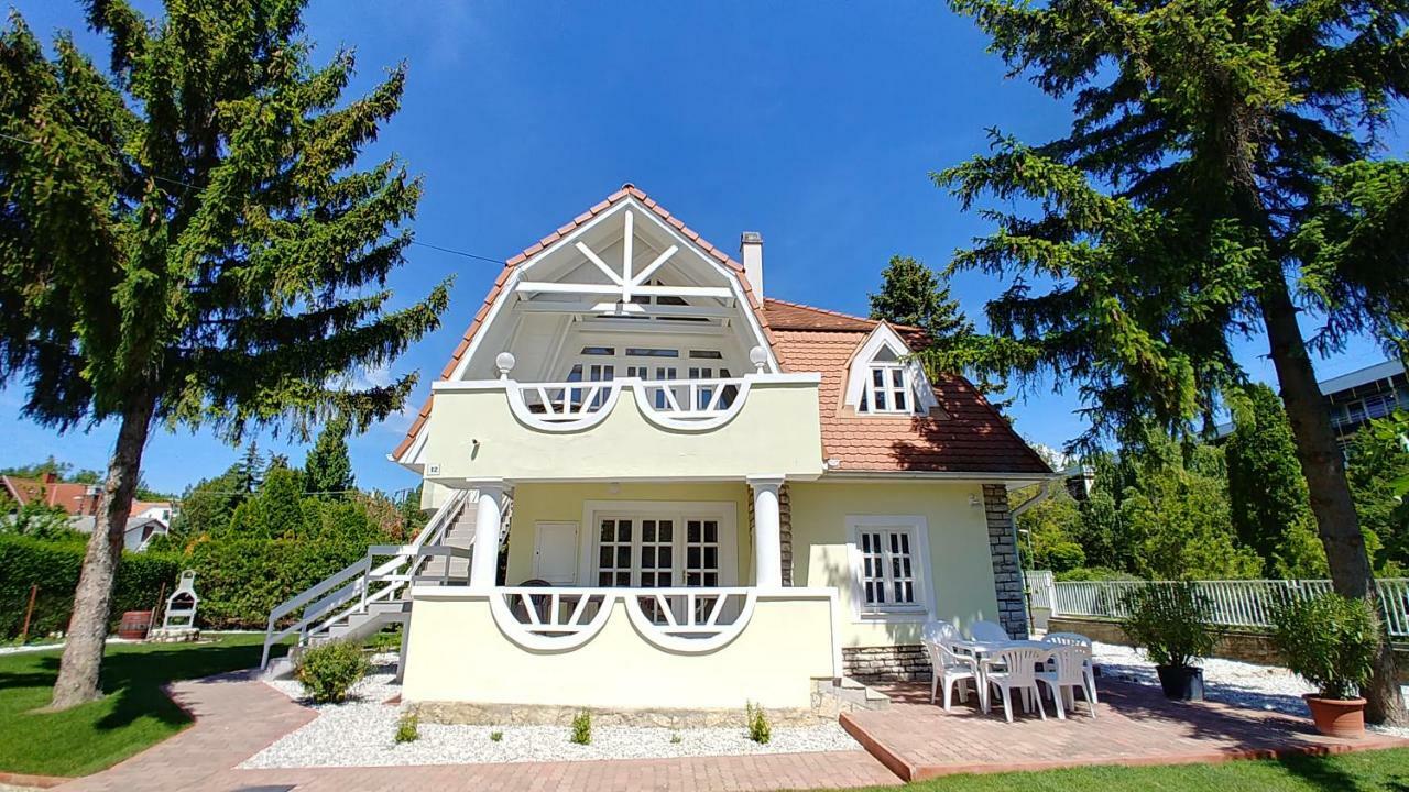 Balaton Apartman Fuered Balatonfüred Exterior foto